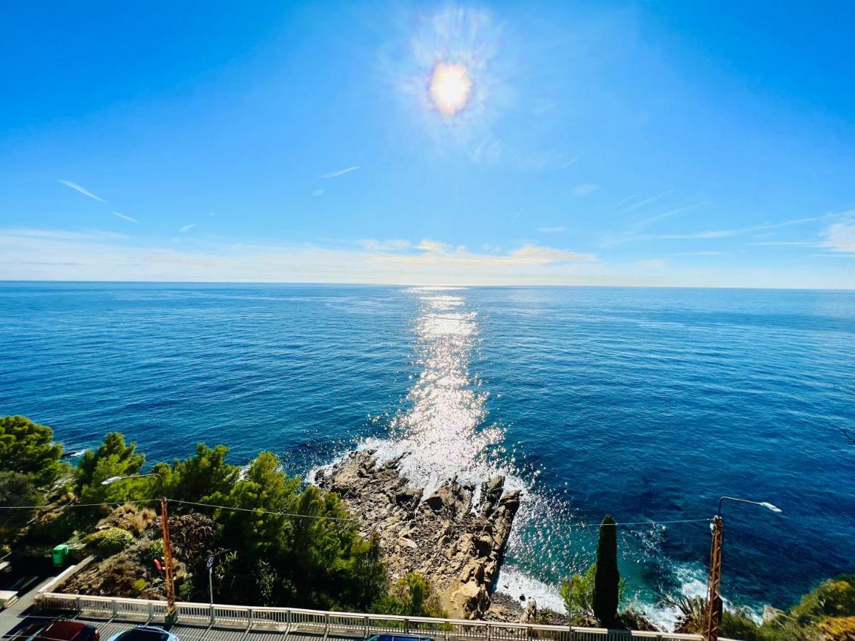 Suite Sunset 21 - Fronte Mare Sanremo Esterno foto