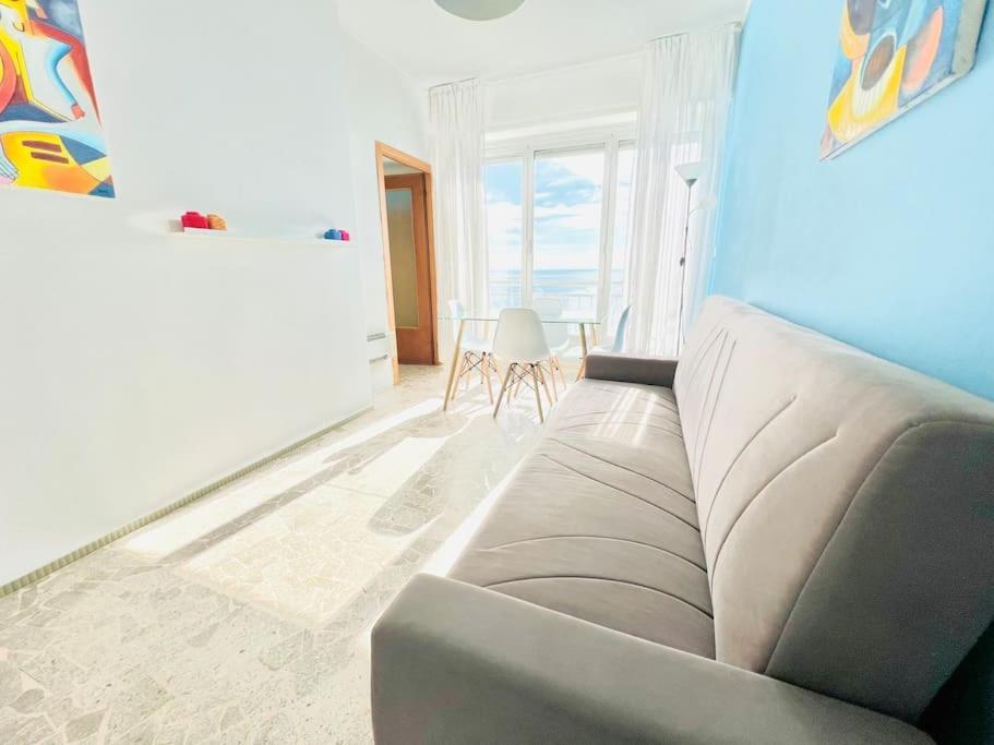 Suite Sunset 21 - Fronte Mare Sanremo Esterno foto
