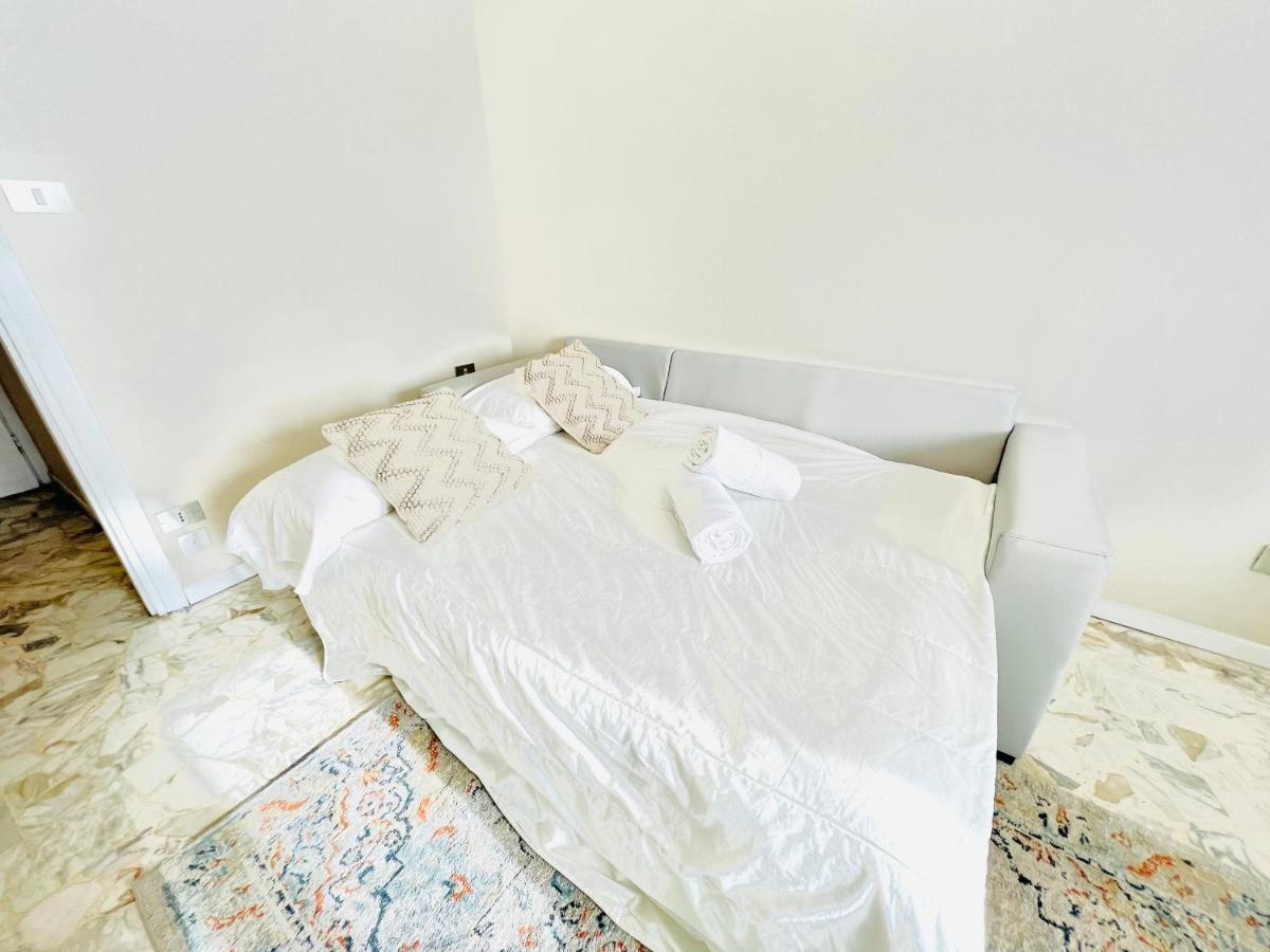 Suite Sunset 21 - Fronte Mare Sanremo Esterno foto